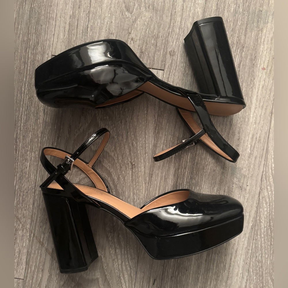Marc Fisher Mary Jane Black Platform Heels